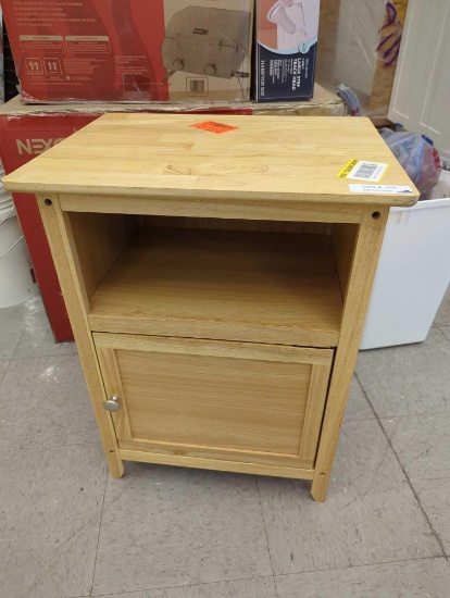 HENRY ACCENT TABLE, BLONDE 1 DRAWER SIDE TABLE, UPPER STORAGE CUBBY, UNIT IS IN GOOD CONDITION,