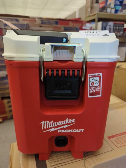 Milwaukee PACKOUT 10 in. Red 16 qt. Compact Cooler, Appears to be New Retail Price Value $110