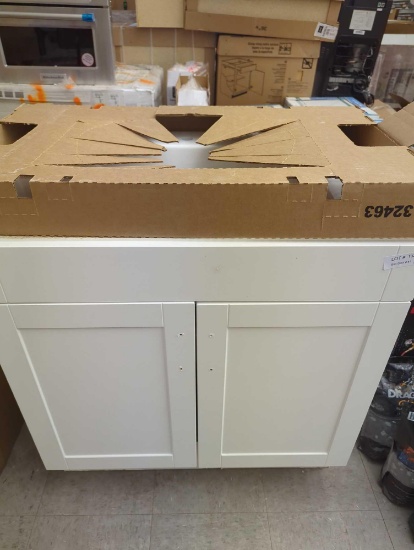 Glacier Bay Penford 30-in White Single Sink Bathroom Vanity Combo, Appears to be New out of the Box