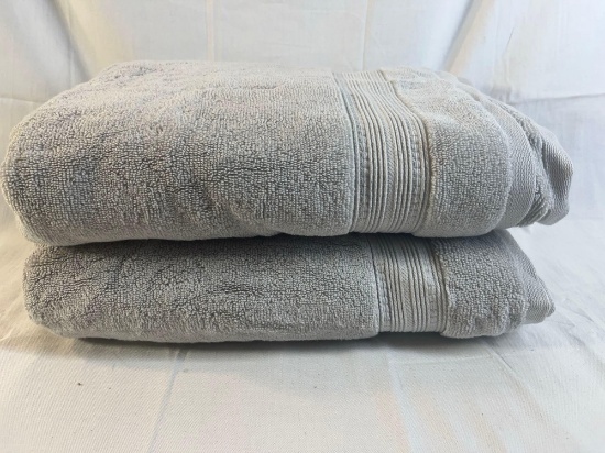 Charisma, plush soft pile gray towels (2). 100% HygroCotton loops, 30 x 58. Luxury bath house. Brand