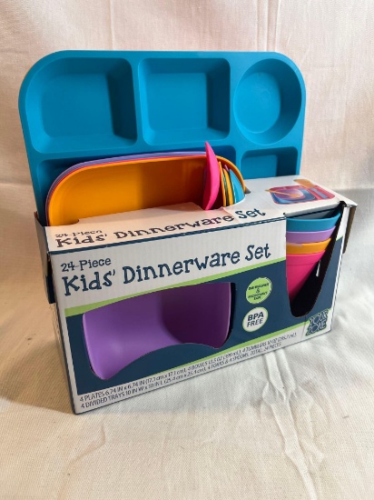 24 piece kid's dinnerware set. BPA free. New in box....