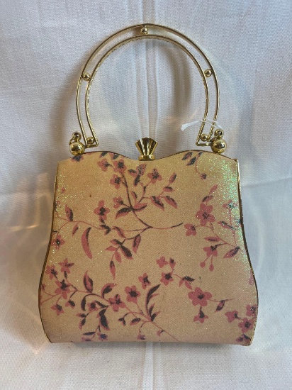 Gold sparkly floral clasp purse