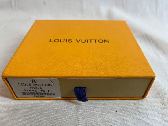 Lois Vuitton wallet with matching numbers inside