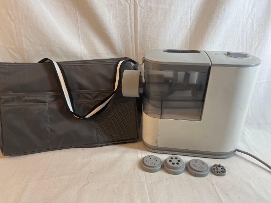 Phillips pasta maker with carrying bag