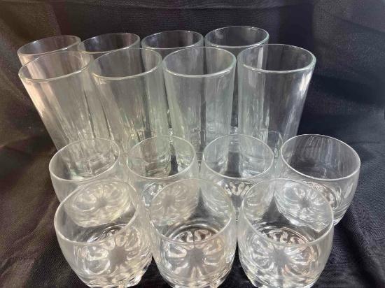 Lot of 15 glass drinking glasses