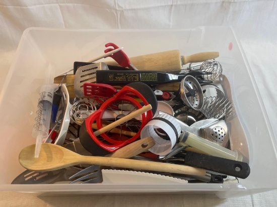 Lot of assorted kitchen utensils. Apple corer, spoons, thermometer, strainer, etc.
