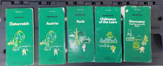 Tourist Guide Books $1 STS