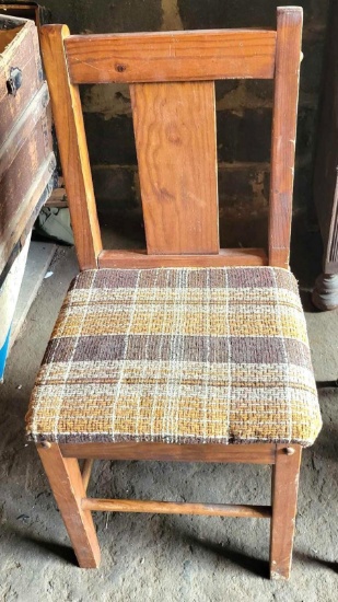 Vintage Chair $5 STS