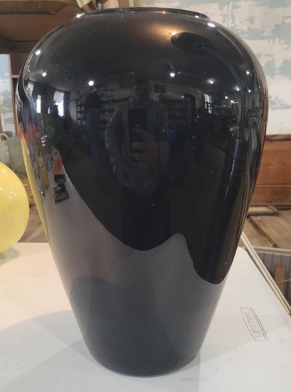 Black Vase $3 STS