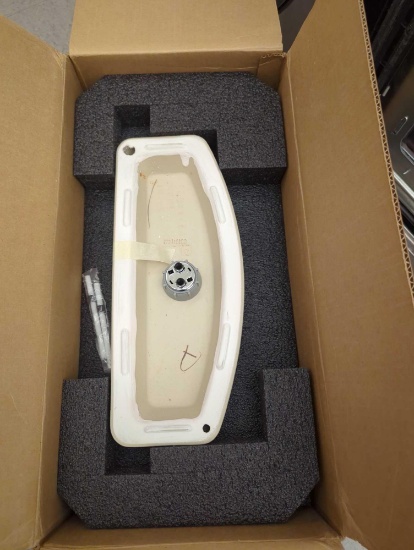 (Tank Only) TOTO Aquia IV 2-Piece 0.9/1.28 GPF Dual Flush Toilet Tank ONLY, Appears to be New in