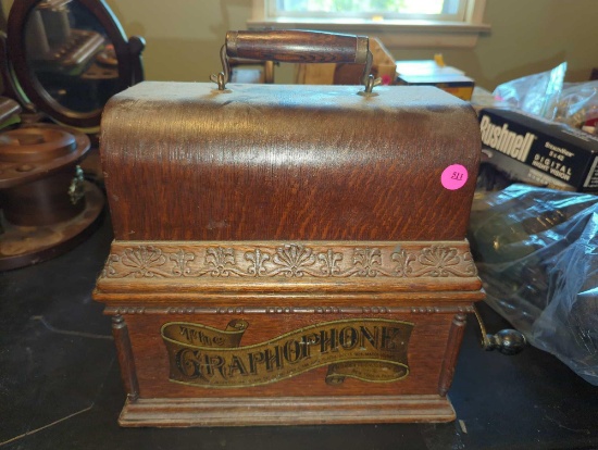(BR3) THE COLUMBIA PHONOGRAPH COMPANY "THE GRAPHOPHONE", NO HORN, APPROXIMATE DIMENSIONS - 11" H X