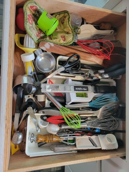 Drawer Contents $1 STS