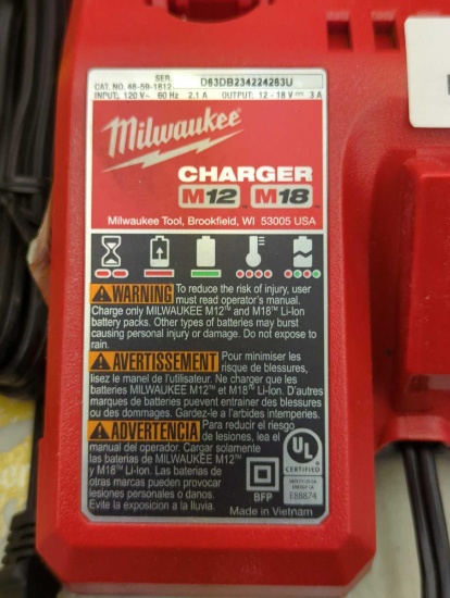 (No Battery) Milwaukee M18 18-Volt Lithium-Ion XC Charger, Appears to be New Out of the Package