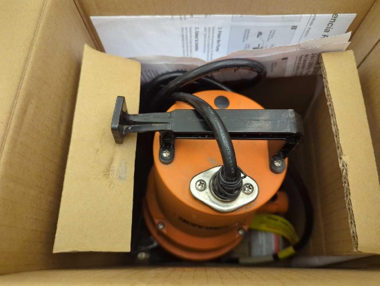 (Used) Everbilt 1/4 HP 2-in-1 Submersible Utility and Transfer Pump, Appears to be Used in Open Box