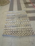 MACHINE MADE AREA RUG, CREAM AND GRAY, 68