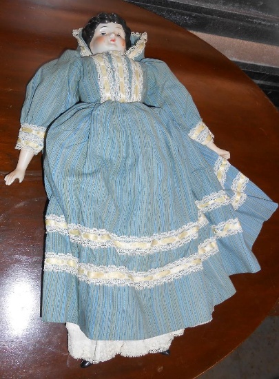 VINTAGE CHINA HEAD DOLL MARKED 5 ON NECK ALL ITEMS ARE SOLD AS IS, WHERE IS, WITH NO GUARANTEE OR