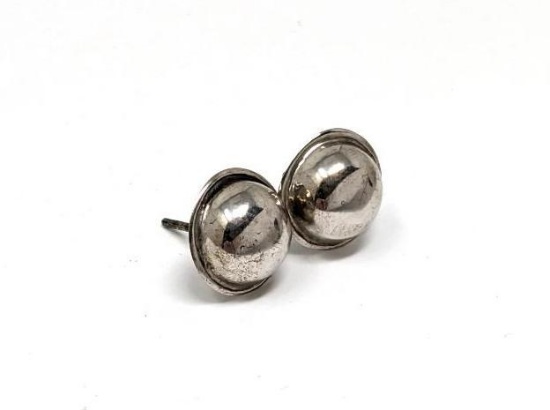 PAIR OF .925 STERLING SILVER BALL STUD EARRINGS. MARKED ON THE BACK "925". THEY WEIGH APPROX. 1.88