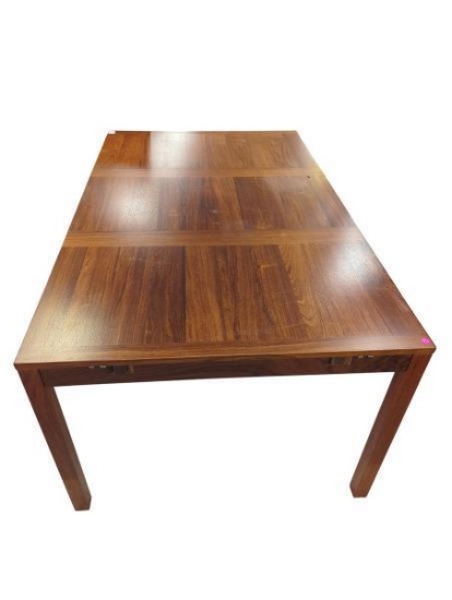 Mid-Century Modern Wooden Dining Table with 2 Extendable Leaves, 39 in x 15 in x 29 in