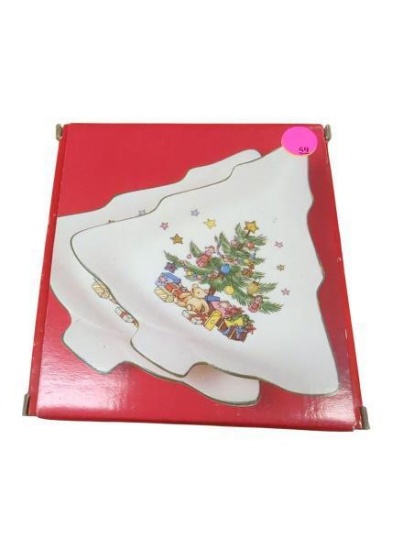Christmastime Nikko Pair Christmas Tree-Shaped Candy Dishes 6 Inches - Made in Japan