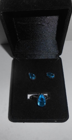 LOVELY RING WITH EARRINGS ALL ITEMS ARE SOLD AS IS, WHERE IS, WITH NO GUARANTEE OR WARRANTY. NO