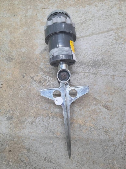 Outdoor Garden Sprinkler with Metal Spike Base