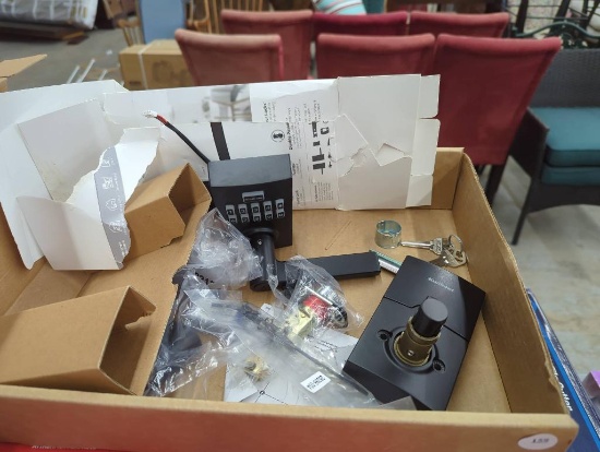 Kwikset Electronic Keypad Lever Lockset in Open Box Condition