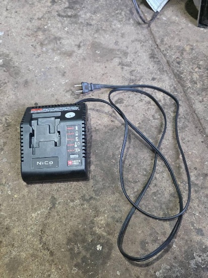 Porter Cable NiCd Charger PCMMC Type 2