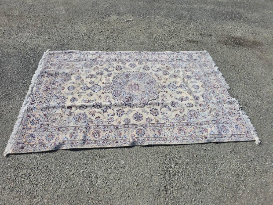 58" x 94" Floral Patterned Area Rug with Fringe Edges