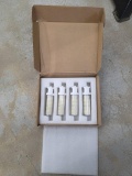 4 LED Light Bulbs with J-Type Base 220-240V