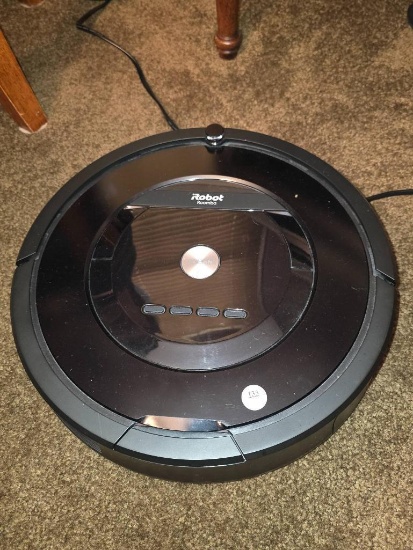 IRobot Roomba With Charger