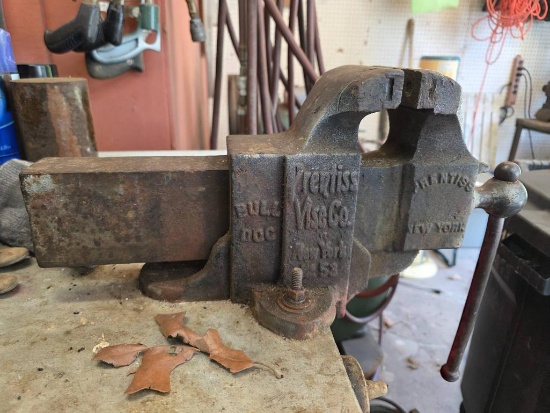 Prentiss Vice Co. Bench Vise