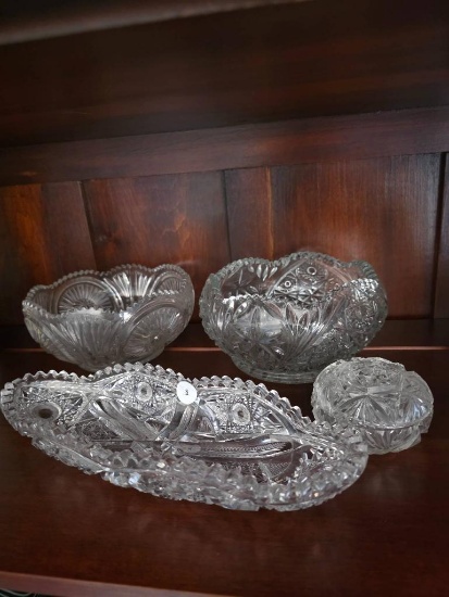 4 Pressed Glass Decorative Bowls and Dishes