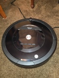 IRobot Roomba With Charger