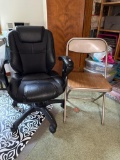 Lot of 2 Chairs: Office and Folding Chair