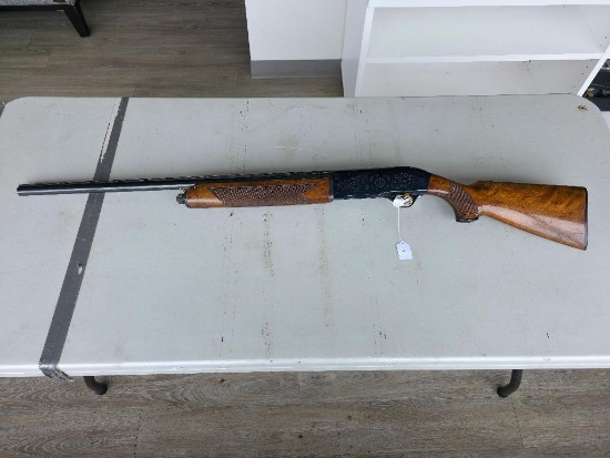P. Beretta A.300- 12 Gauge Shotgun SN# D09080, 2 3/4 inch - 28 inches with Clean wood stock, Gold