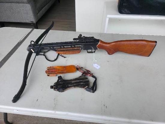 Crossbow With wooden Stock and Comes with Allen Felt Armguard and Leather Finger Guard