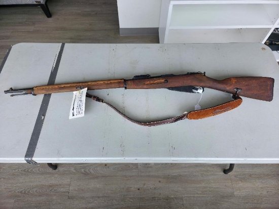 Mosin-Nagant M91 Rifle Caliber 7.62x54r, SN# S81482382, Comes with card Detail, wood stock, in Good