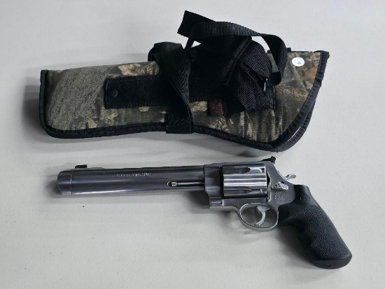 Smith and Wesson s&w 500 Magnum 8.4 inch 5rd Satin Stainless Revolver, SN# CHR6787, Is in excellent