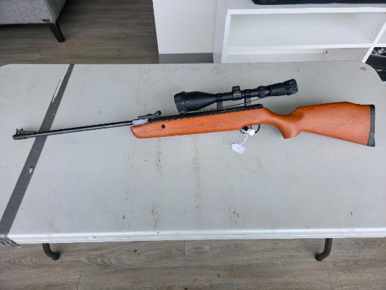Crosman Storm XT with Simmons scope .177 caliber, break barrel air rifle with wood stock 2 stage