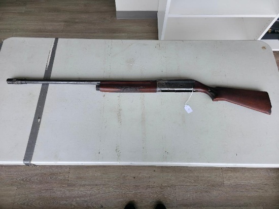 Savage Arms Model 755A Semi Auto Shotgun 12 gauge, Missing Trigger, with Dark walnut stock, SN#