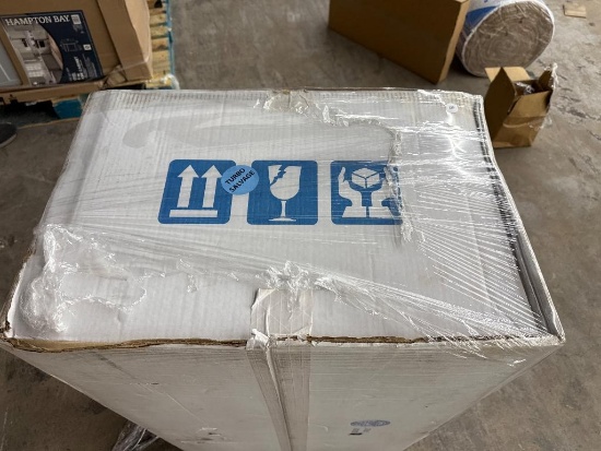 Open Box Mustee BigTub Utilatub 28CF 24 x 40 Utility Sink