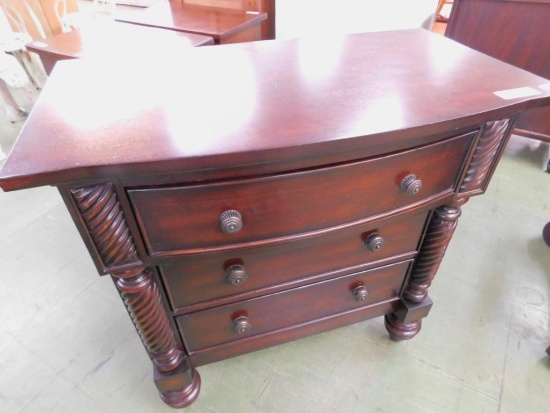 Old Towne Mahogany 3 Drawer Commode