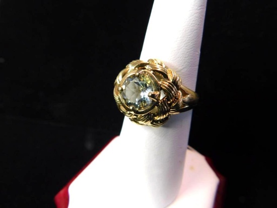14K Gold and Aquamarine Ring 7.86 gr total weight