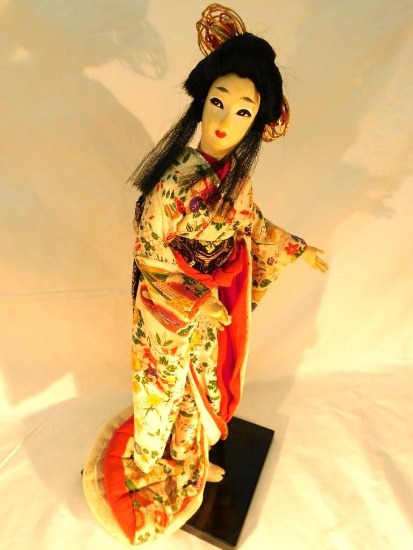 Japanese Geisha Doll