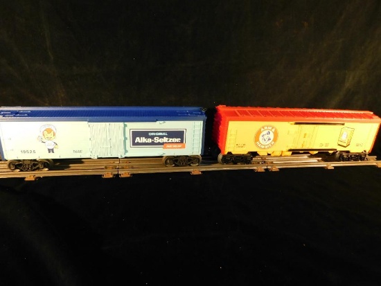 Lionel #6-19525 Speedy Alka Seltzer Reefer and Arm and Hammer Boxcar - 2 Pieces
