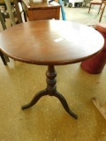 Early Tilt Top Table