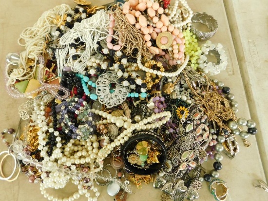 Approx. 10# Of Miscellaneous Costume Jewelry #3