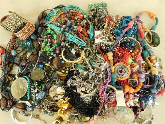 Approx. 10# Of Miscellaneous Costume Jewelry #4