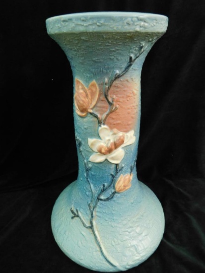 Roseville Pottery - Pedestal - Magnolia Pattern