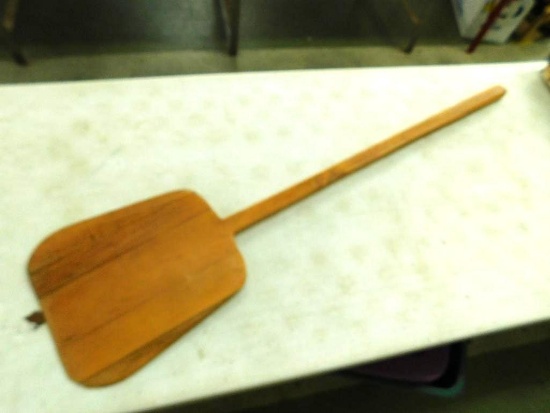 Wood Pizza Peel - For Pulling Items Out Of An Oven